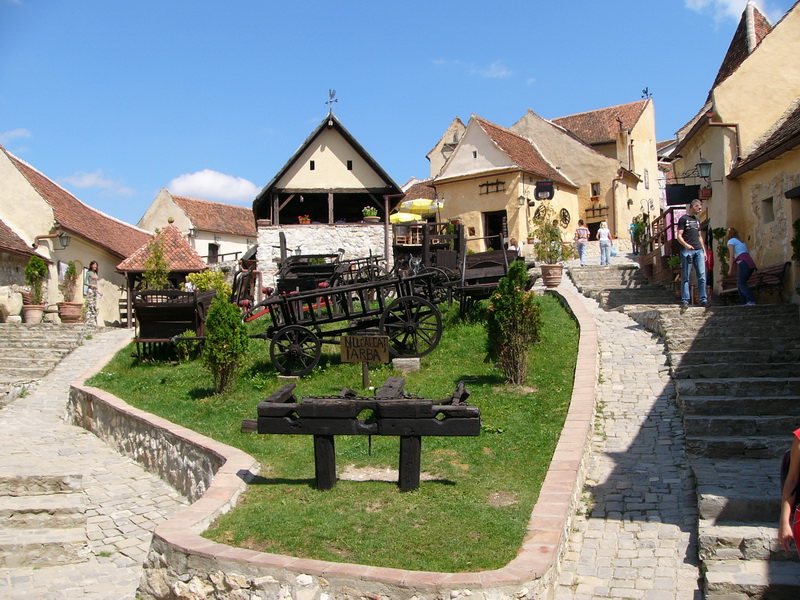 2006-08-24 11-55-34.JPG - 2006-08-U-RO>Bran Ri Sinaia-Festung Rasnov